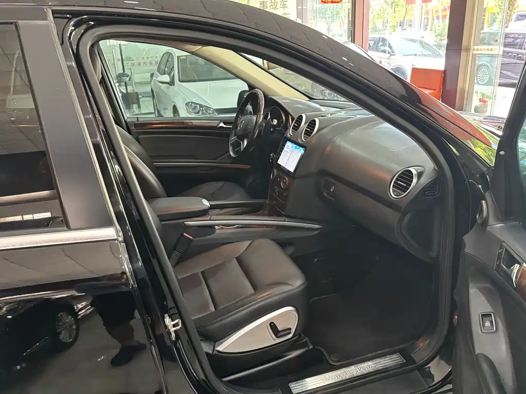 Mercedes-Benz M-Class ML 350 4 MATIC Dynamic