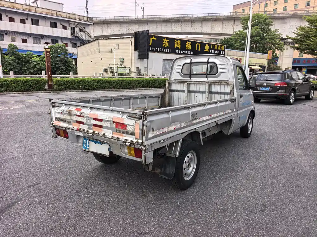 Wuling Rongguang Mini Truck 1.5 L Single Cab Basic L3 C