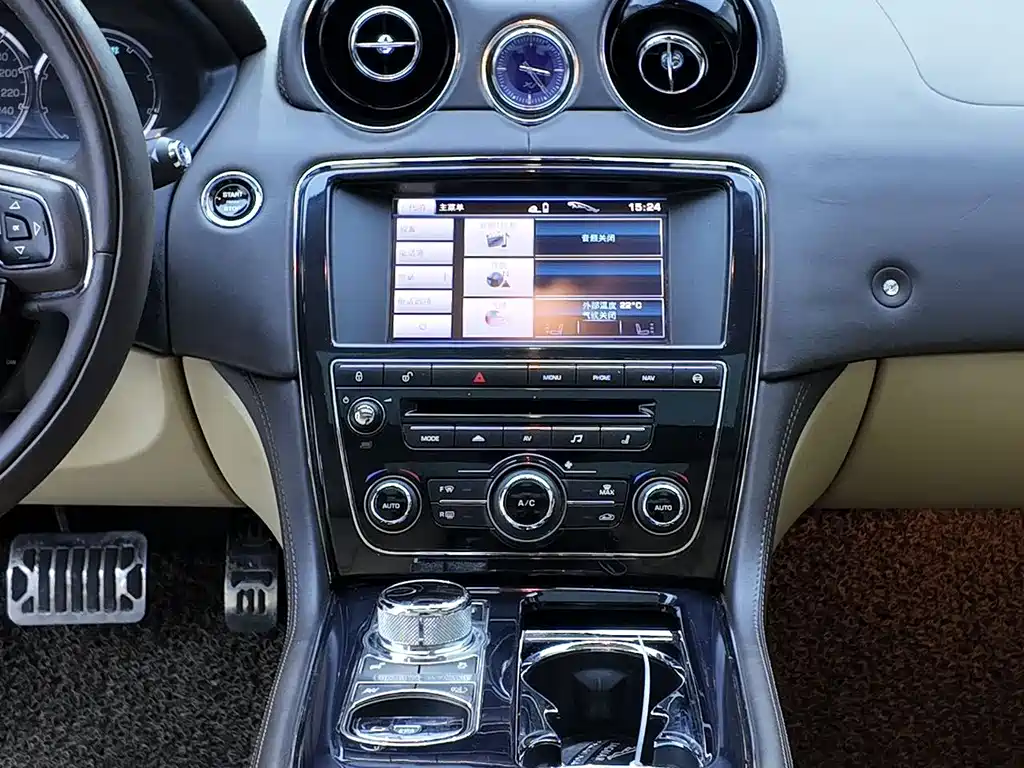 Jaguar XJ XJL 3.0 SC Panoramic Business
