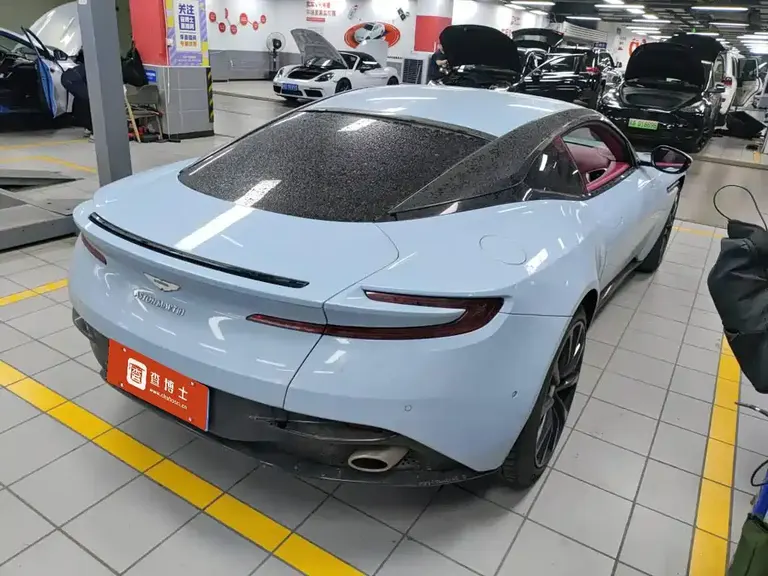 Aston Martin DB11 4.0 T V8 Coupe