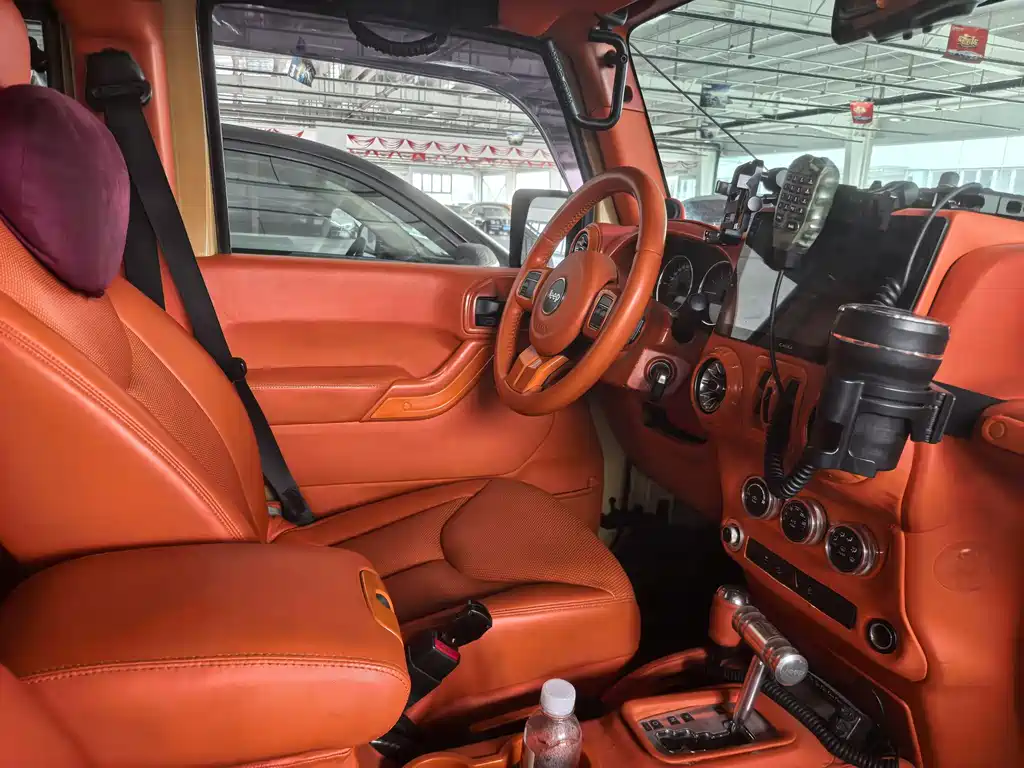 Wrangler 3.0 L Sahara 4-door