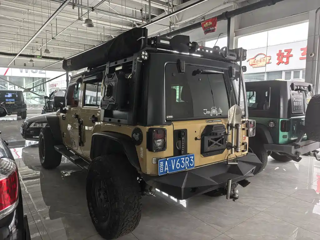 Wrangler 3.0 L Sahara 4-door
