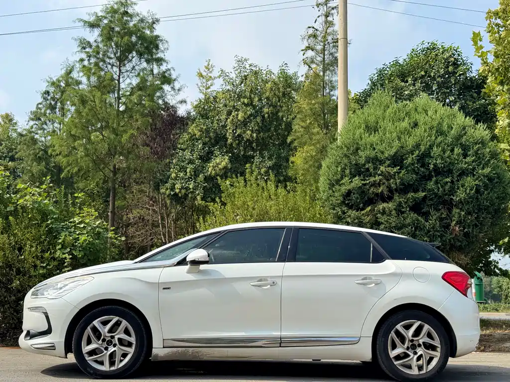 DS 5 1.6 T Graceful THP160