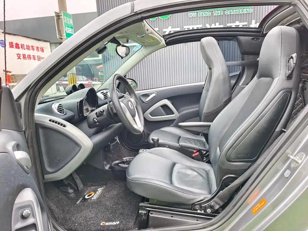 smart fortwo 1.0 T Convertible Passion