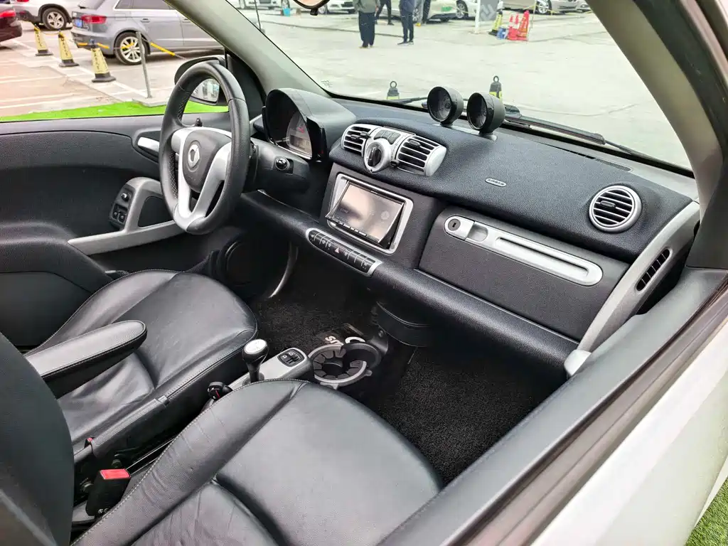 smart fortwo 1.0 T Convertible Passion