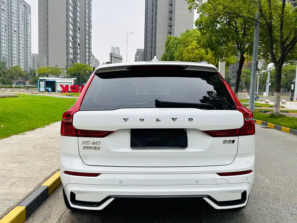Volvo XC60 B5 4 WD Smart Vision Sport