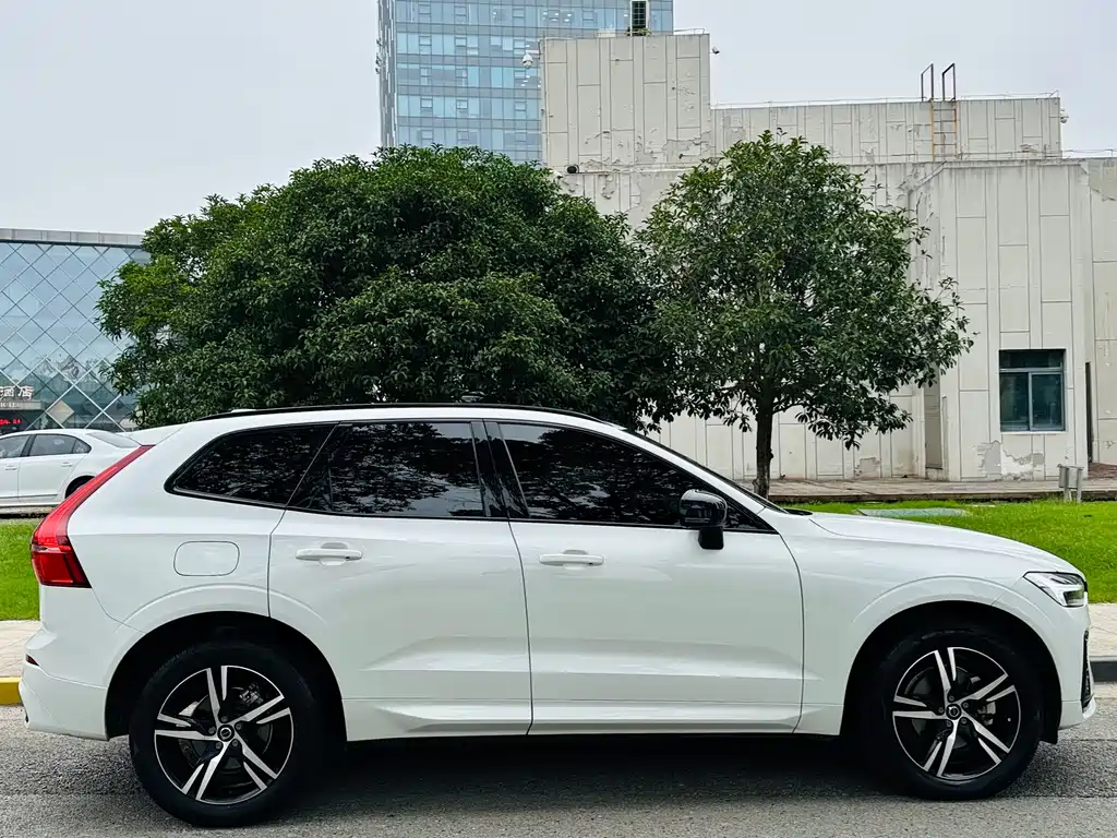 Volvo XC60 B5 4 WD Smart Vision Sport