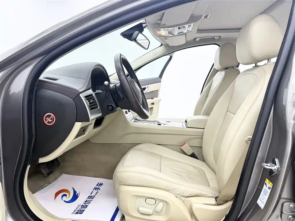 Jaguar XF XF 3.0 V6 Superior Luxury