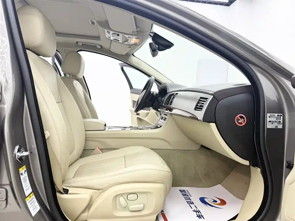 Jaguar XF XF 3.0 V6 Superior Luxury
