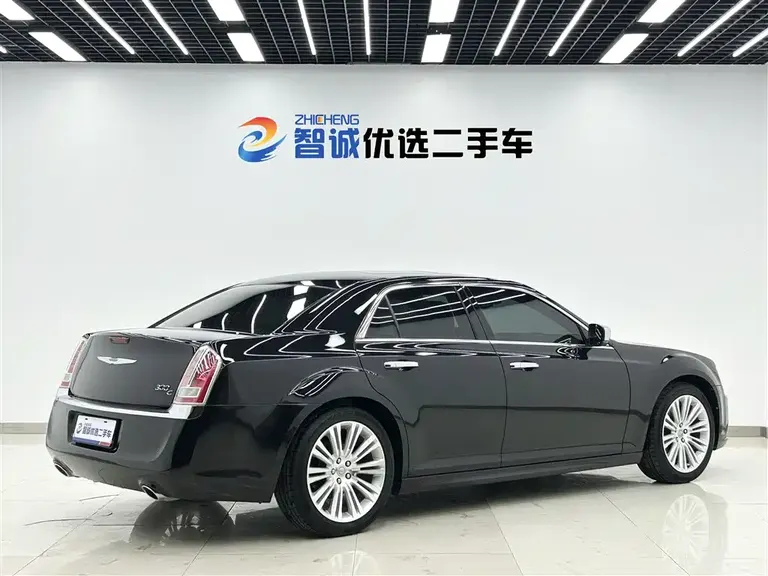 Chrysler 300 C (Import) 3.6 L Supreme Comfort