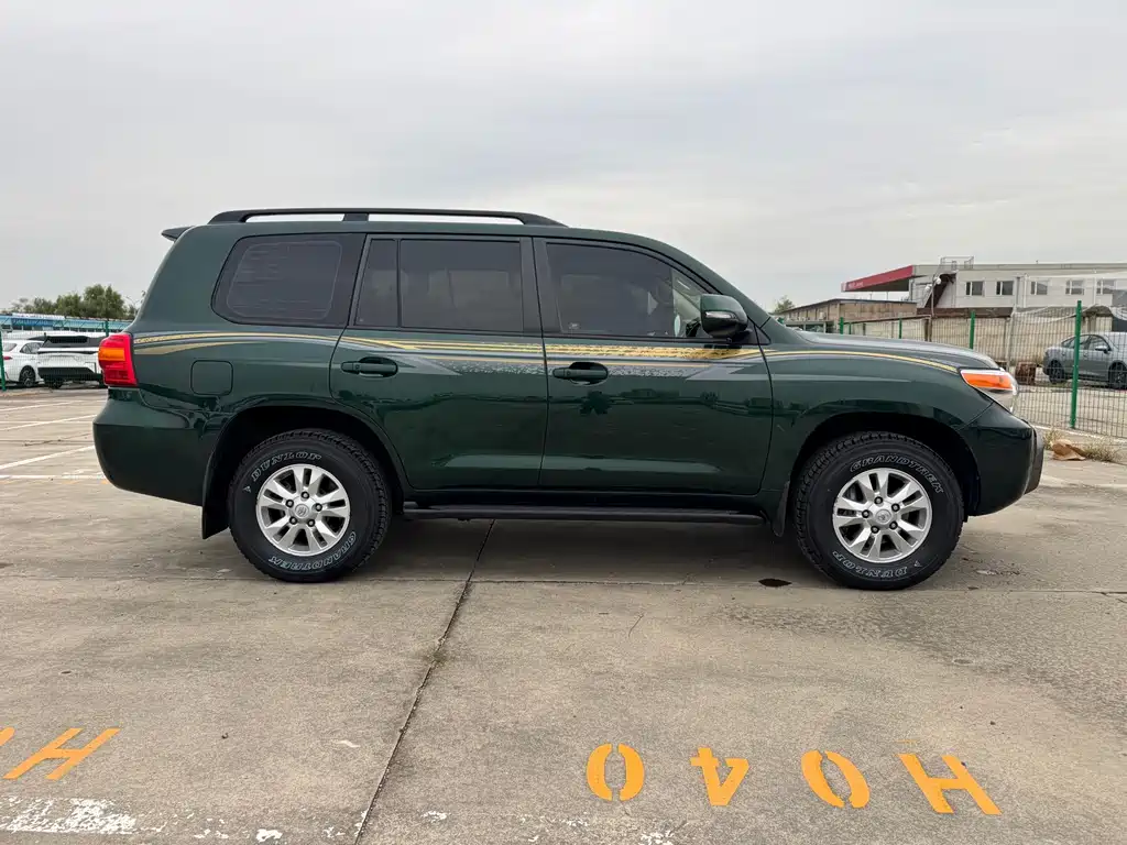 Land Cruiser 4.0 L Auto VX