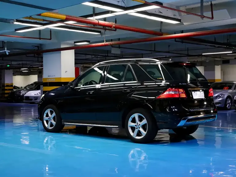 Mercedes-Benz M-Class ML 300
