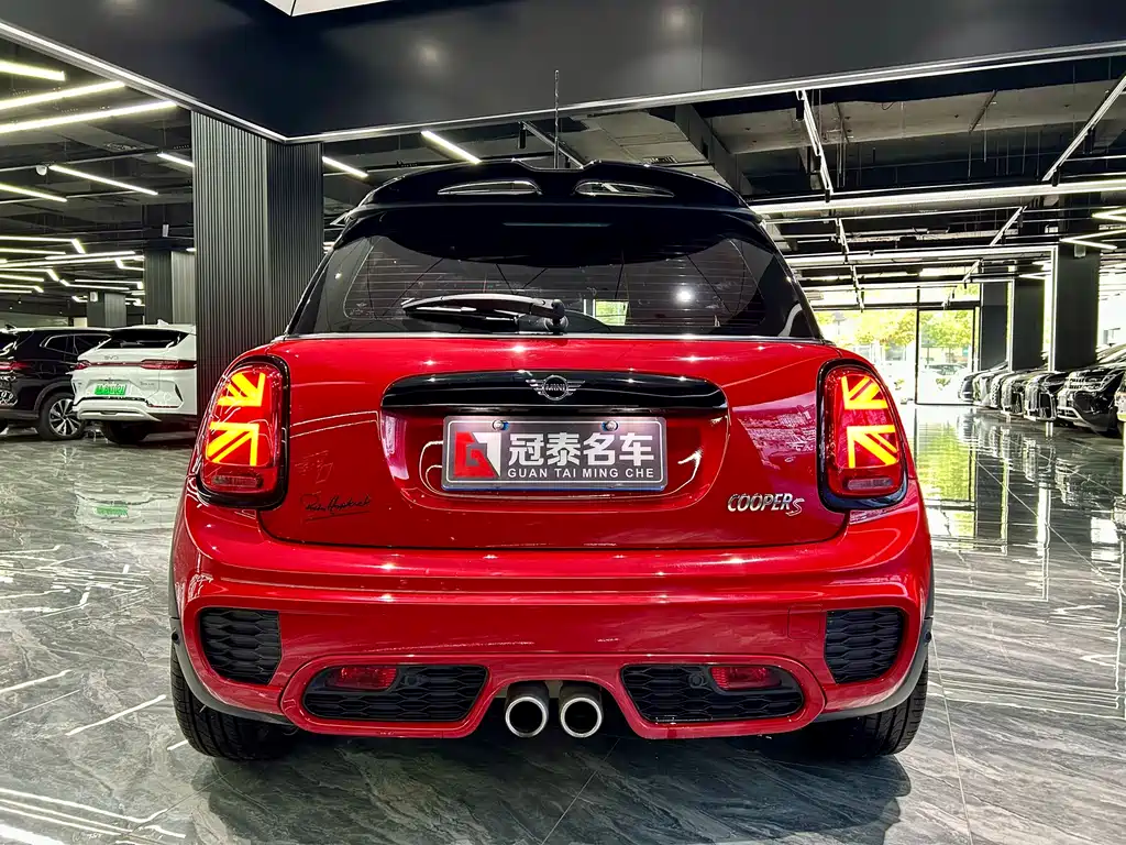 MINI 2.0 T COOPER S Racer