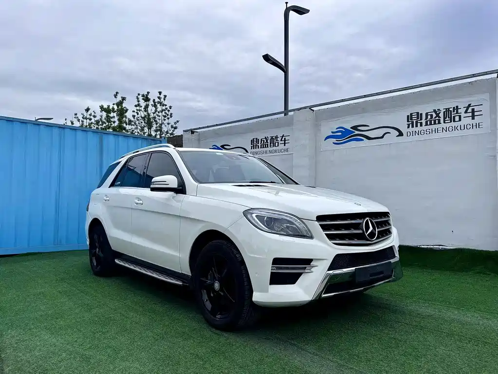 Mercedes-Benz M-Class ML 300