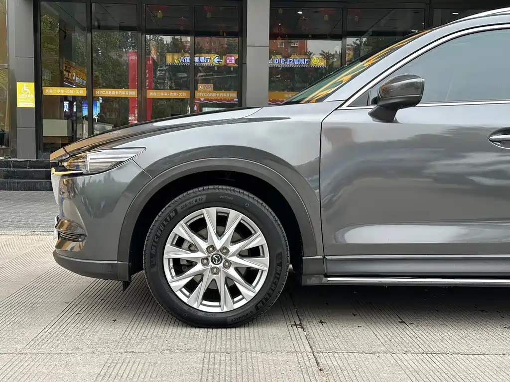 Mazda CX-8 2.5 L 2 WD Distinguished