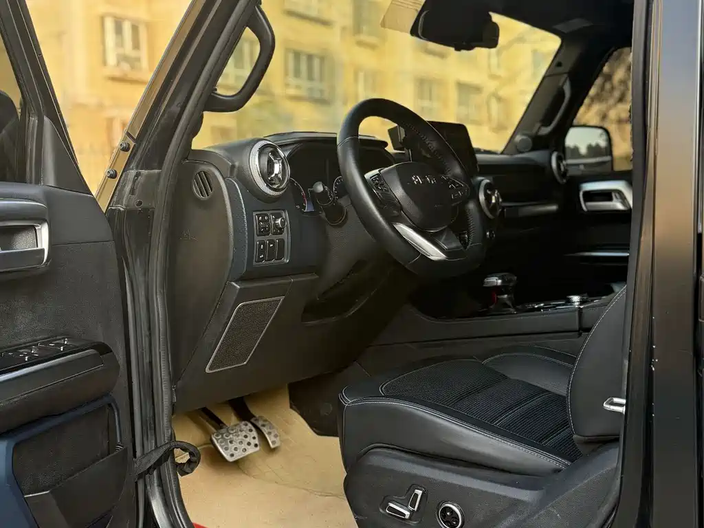BAIC BJ40 2.0 D Auto 4 WD Blade Hero Swordsman