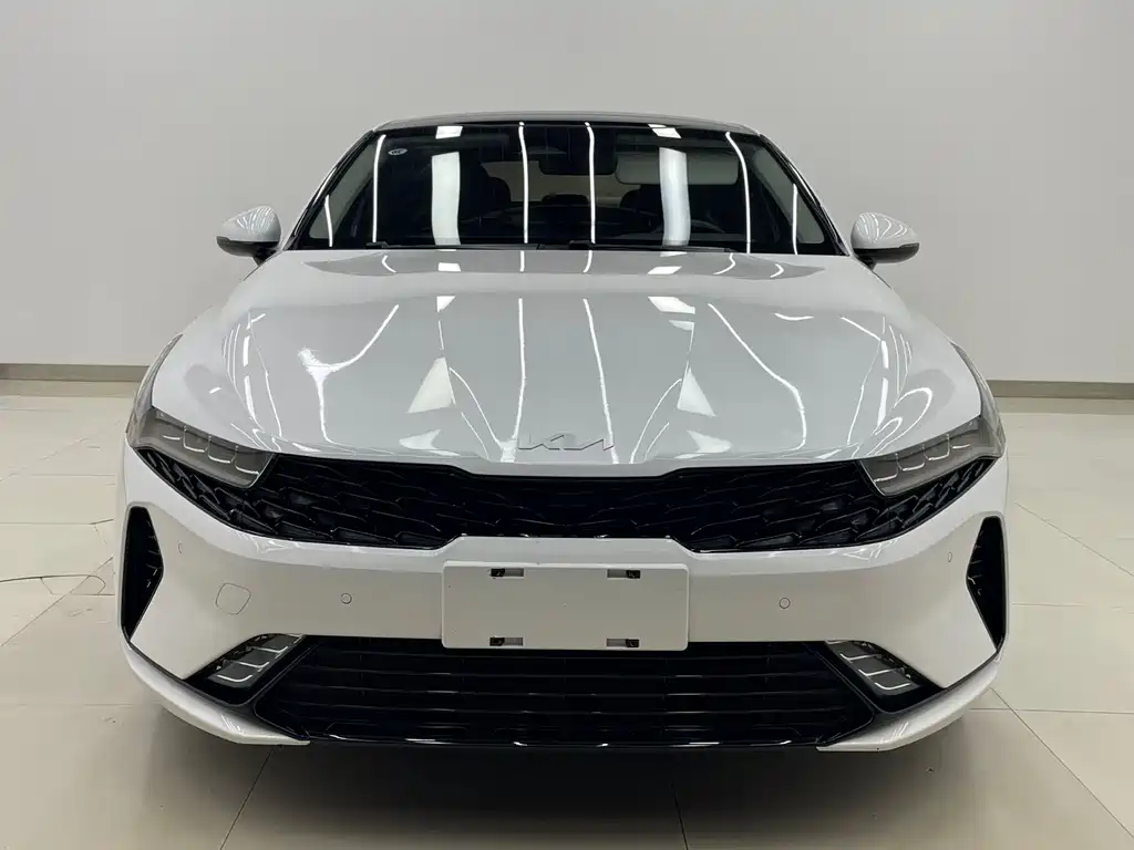 Kia K5 270 T CVVD Refreshed