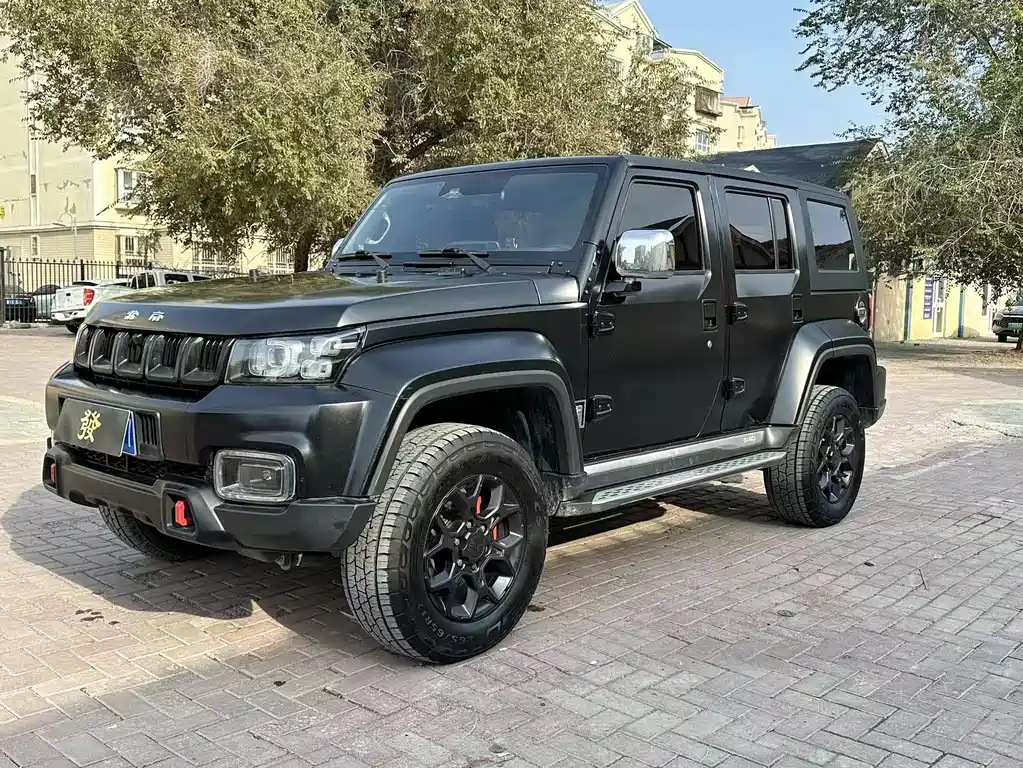 BAIC BJ40 2.0 D Auto 4 WD Blade Hero Swordsman