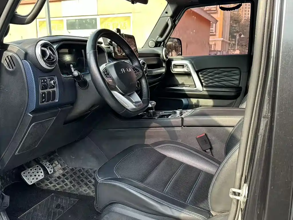 BAIC BJ40 2.0 D Auto 4 WD Blade Hero Swordsman