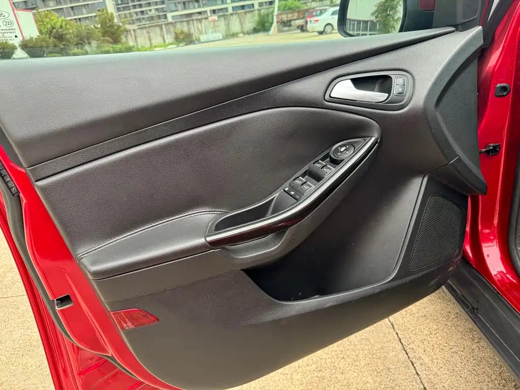 Focus Sedan 1.6 L Auto Style