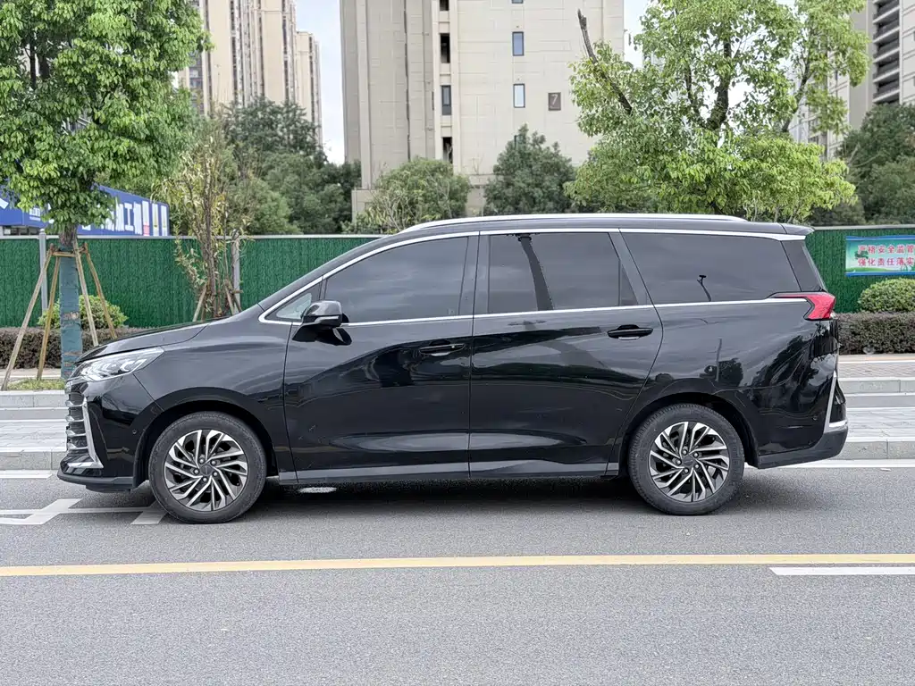 Maxus G50 PLUS 1.5 T Auto Navigator