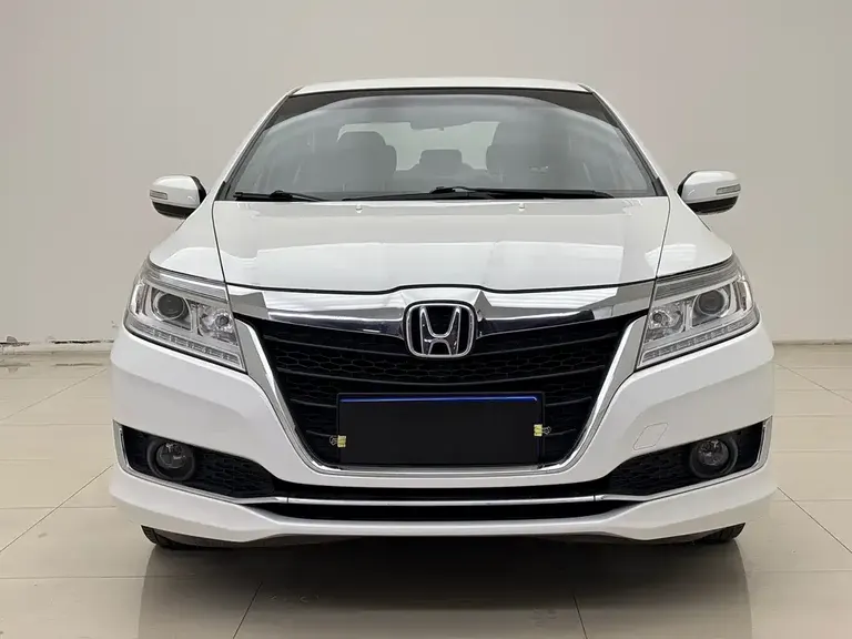 Honda Crider 1.8 L CVT Comfort