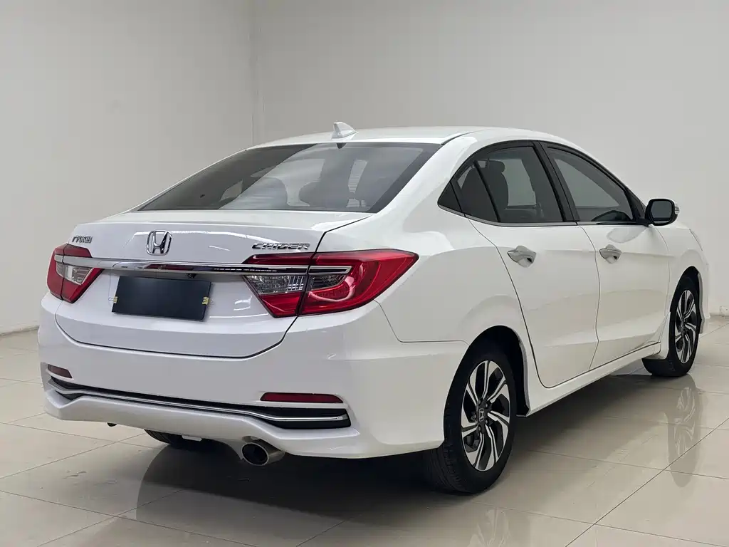 Crider 1.8 L CVT Comfort