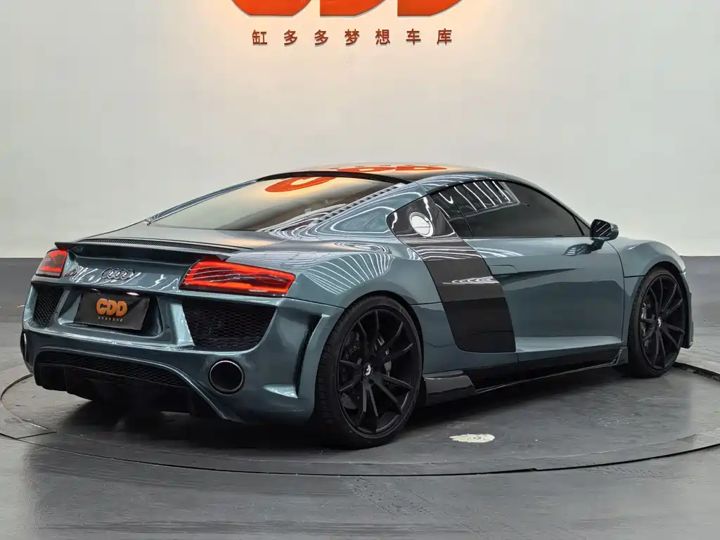 Audi R8 5.2 FSI quattro