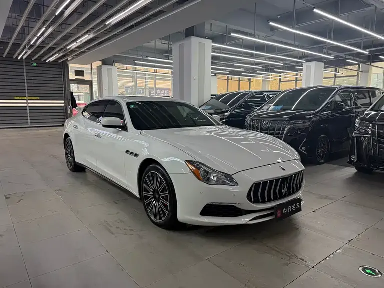 Maserati Quattroporte 3.0 T Standard