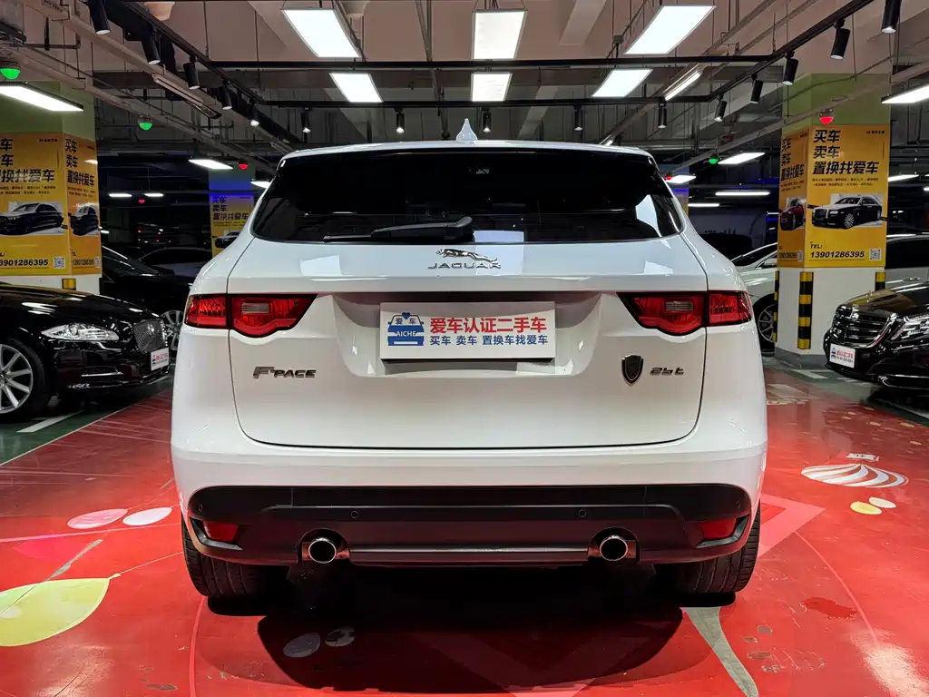 Jaguar F-PACE 2.0 T 2 WD R-Sport Sport