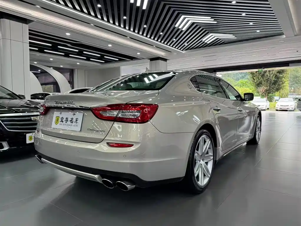 Quattroporte 3.0 T Standard