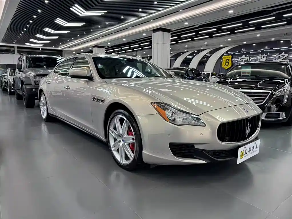 Quattroporte 3.0 T Standard