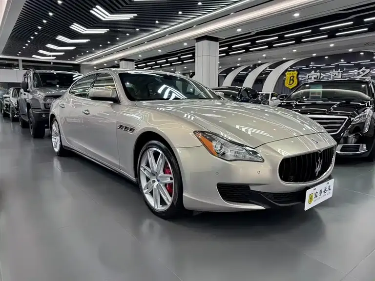 Maserati Quattroporte 3.0 T Standard