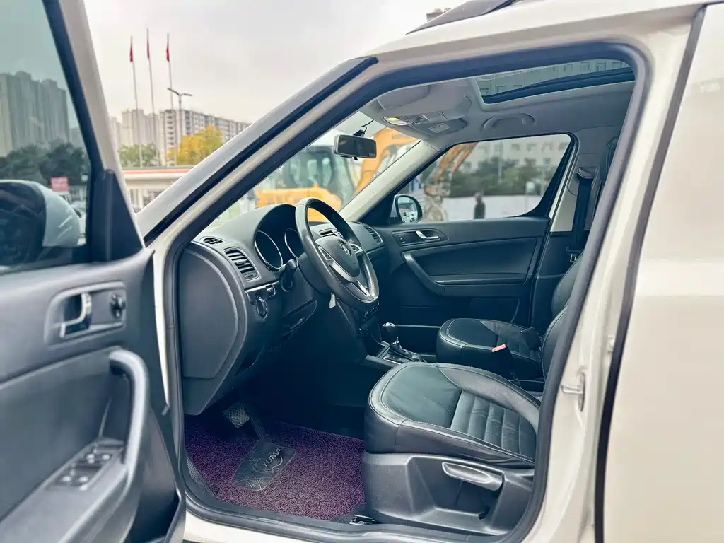 Yeti TSI280 DSG Car Share Brothers