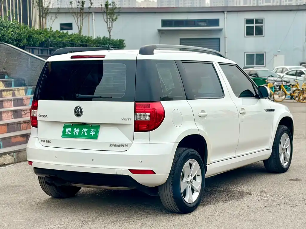 Yeti TSI280 DSG Car Share Brothers
