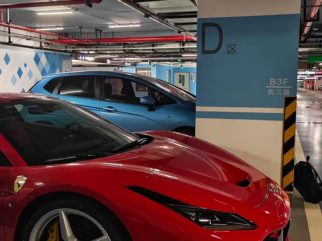 Ferrari F8 Tributo 3.9 T V8