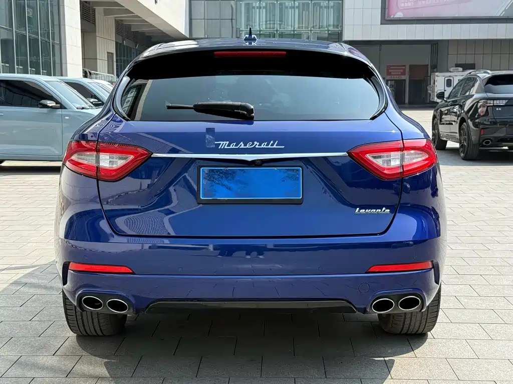 Levante 3.0 T Standard