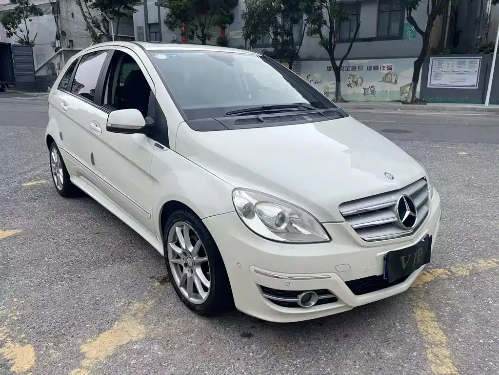 Mercedes-Benz B-Class B 200 Fashion