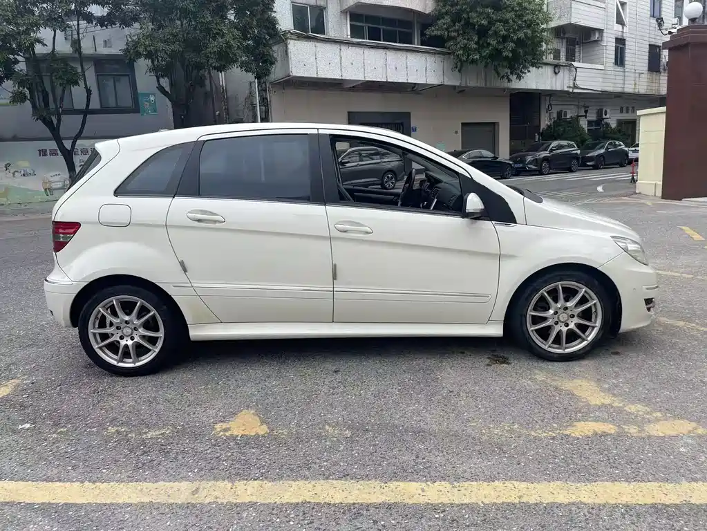 Mercedes-Benz B-Class B 200 Fashion