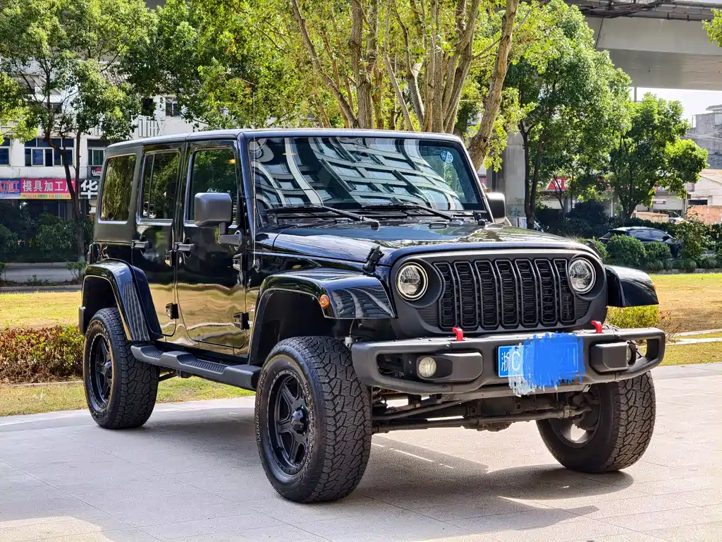 Wrangler 3.0 L Sahara 4-door Comfort Enjoyment