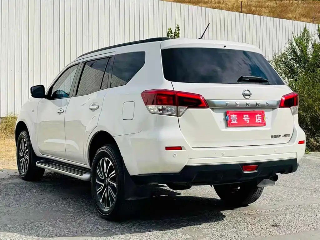 Terra 2.5 L XL Upper 4 WD Auto 4 WD Luxury