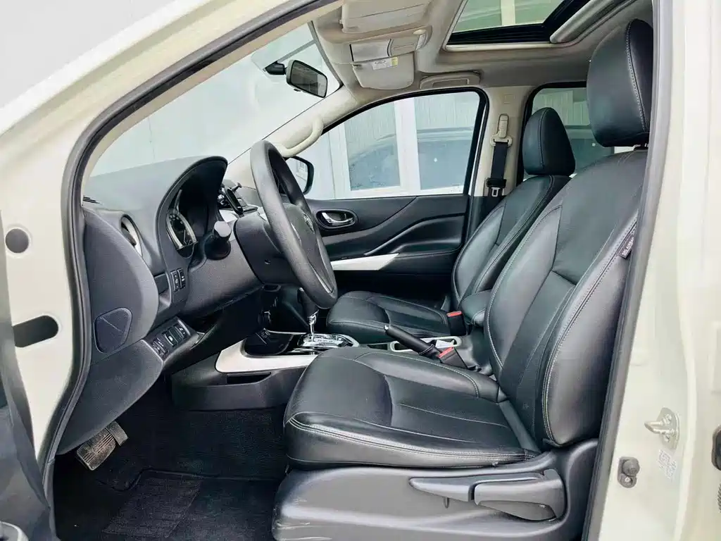 Terra 2.5 L XL Upper 4 WD Auto 4 WD Luxury