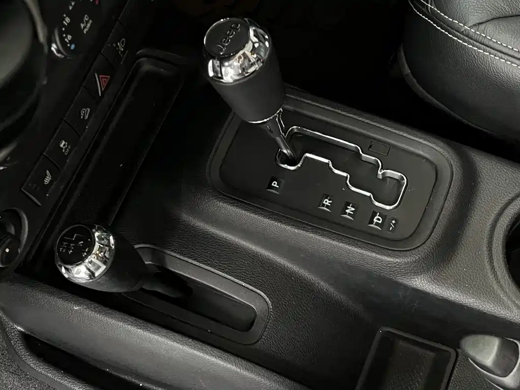 Wrangler 3.0 L Sahara 4-door Comfort Enjoyment