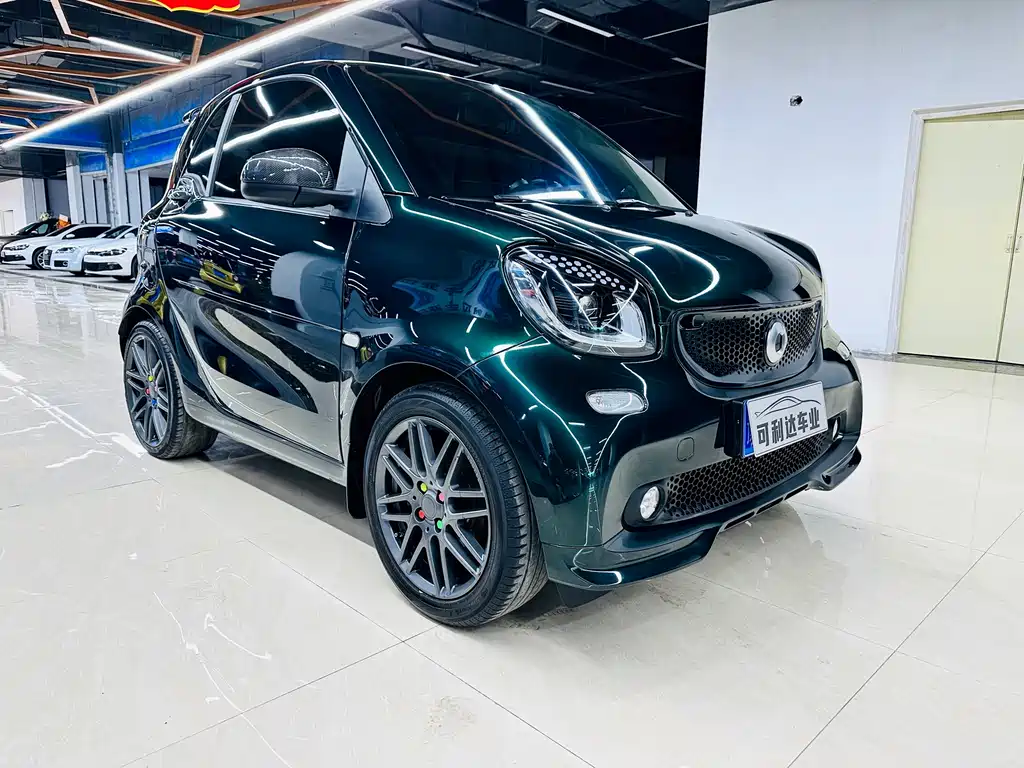 smart fortwo 0.9 T 66 kW 20 Anniversary Special Edition CN-V