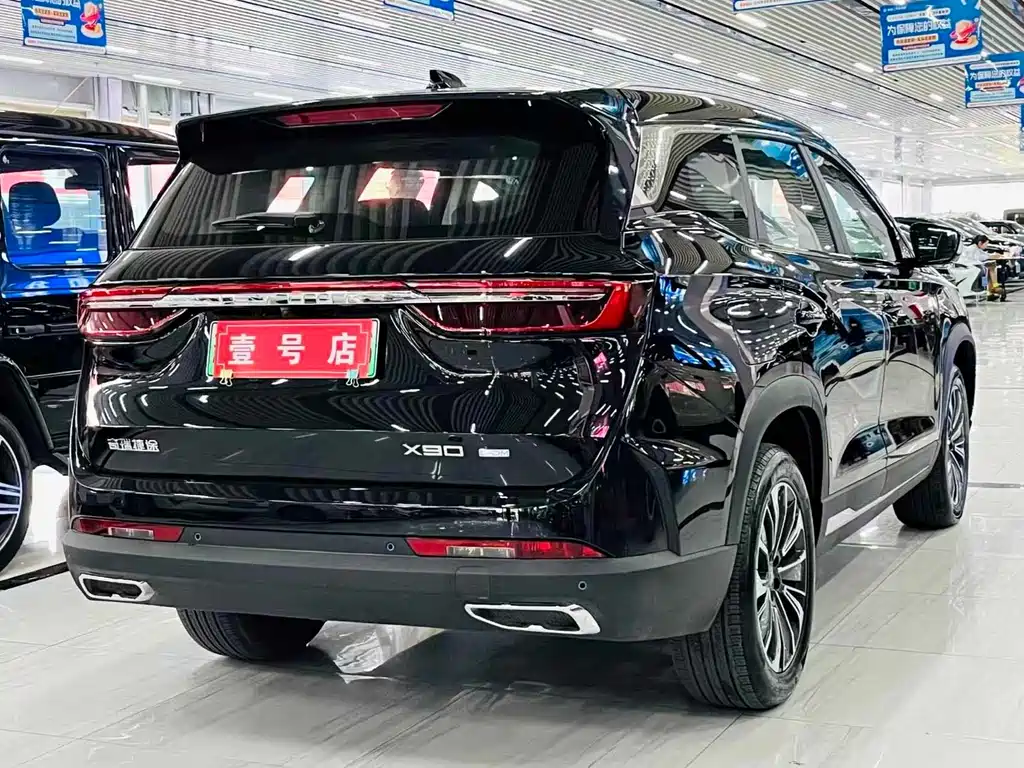 Jetour X90 1.6 T DCT Flagship 5-seat