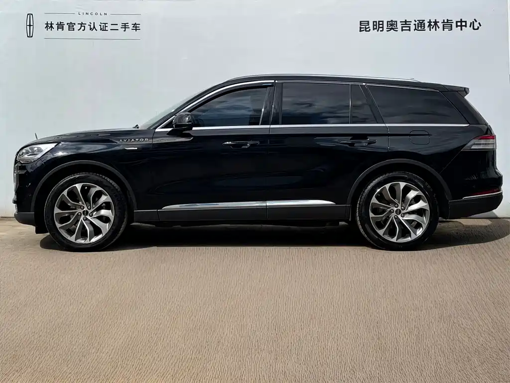 Aviator 3.0 T V6 4 WD Executive