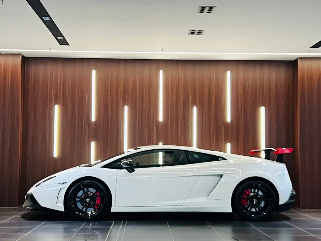 Gallardo LP 570-4 Super Trofeo Stradale