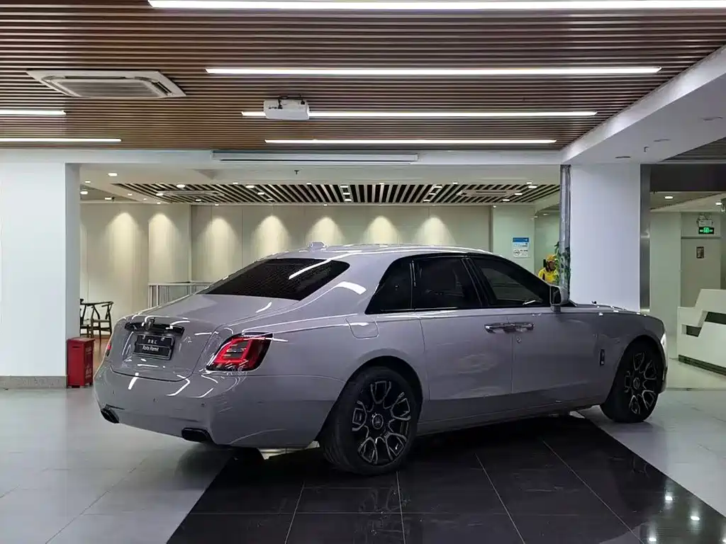 Ghost 6.7 T Black Badge