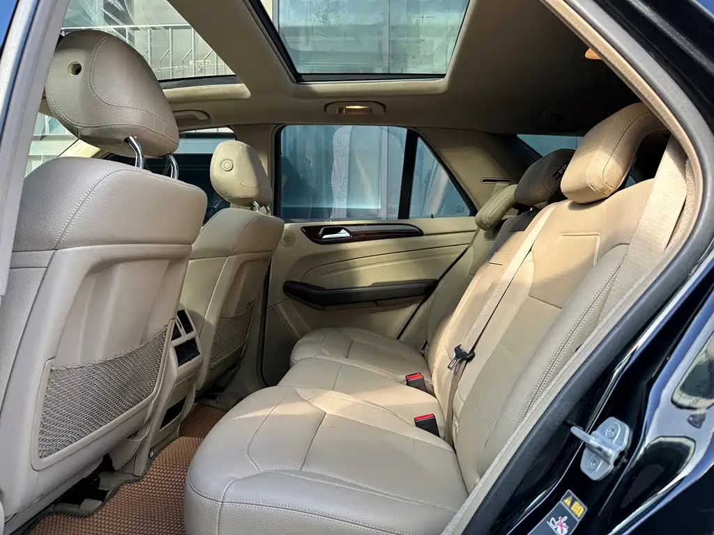 Mercedes-Benz M-Class ML 400 4 MATIC Dynamic