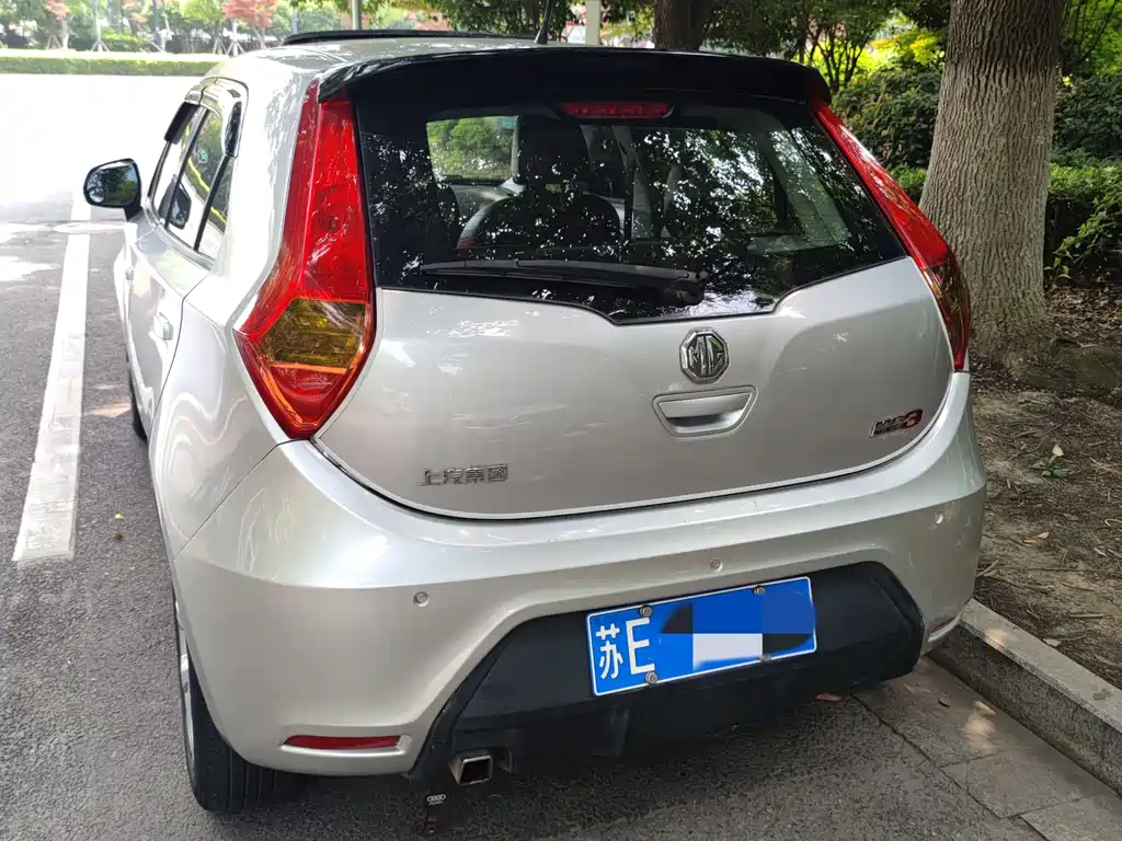 MG 3 1.5 L AMT Luxury